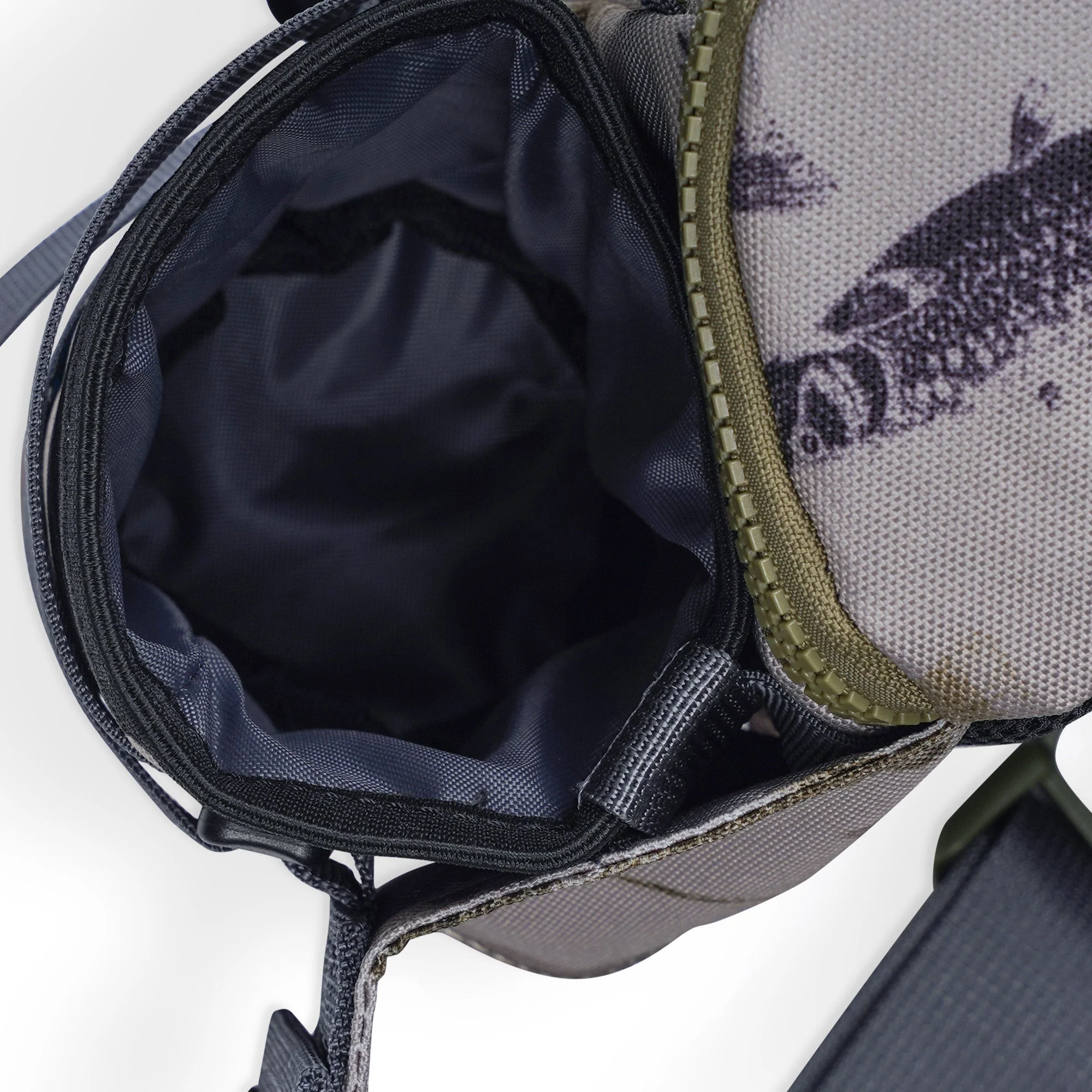 KAVU Washtucna Belt Bag (Fish Big) - Image 4
